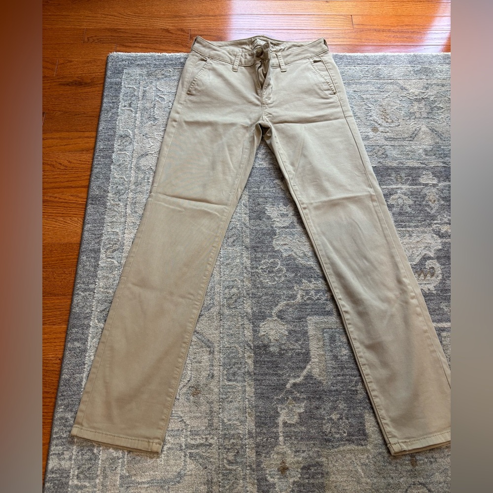 American Eagle Outfitters Kahkis